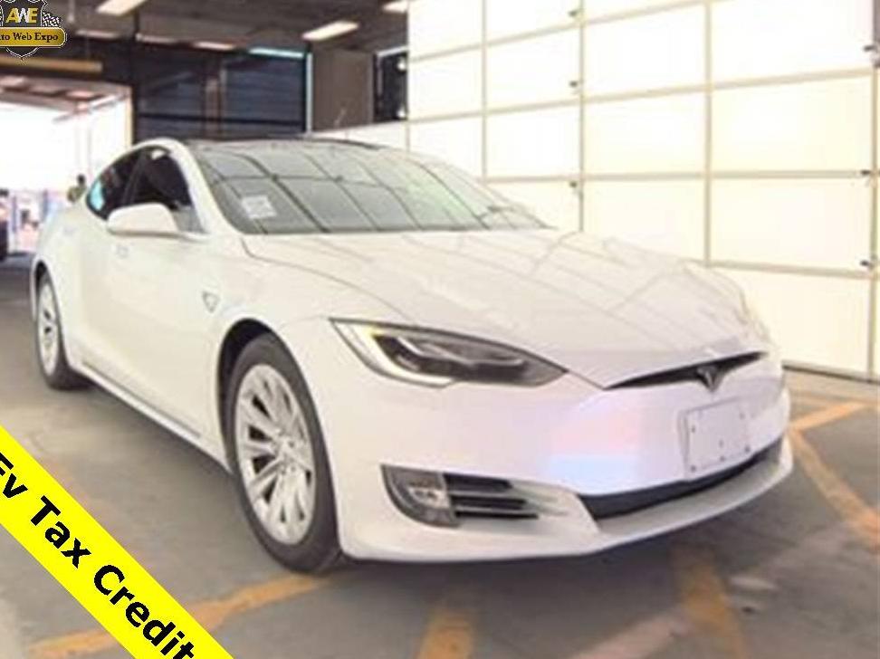 TESLA MODEL S 2018 5YJSA1E29JF281031 image